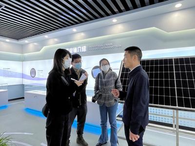中心聯合工信部國合中心赴青海調研光伏產業發展現狀與科研創新